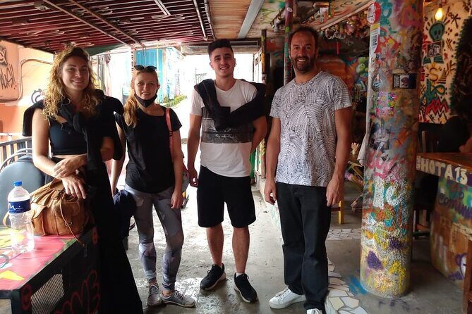 2-Hours Street Art Walking Tour in Medellin Comuna 13 - Meeting at Cl. 45 #98121: small group energy, easy start