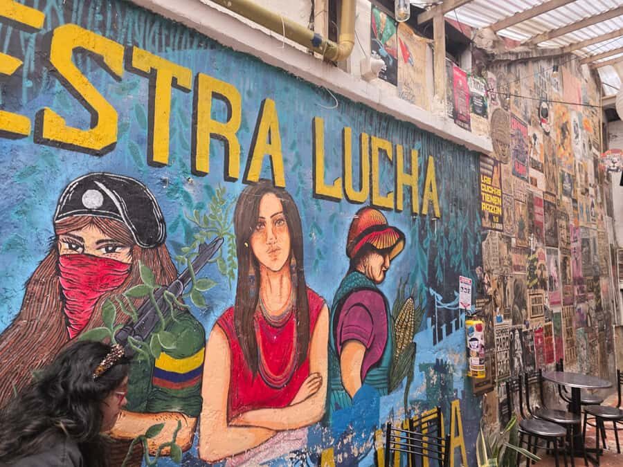 3-in-1 Panoramic city tour Bogotá-beyond the traditional - San Felipe art district: the short walk that makes the city feel human
