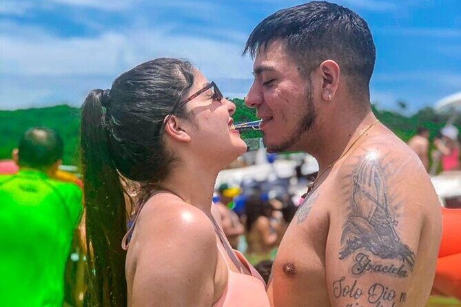 5 Island Tour with Lunch Snorkel in Cartagena Rosario Island - Agua Azul fruit tasting: the relaxed reset after the loud stop