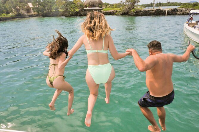 5 Islands VIP Escape : Snorkeling, Private Lunch & Open Bar - Key things that shape this 5-island escape