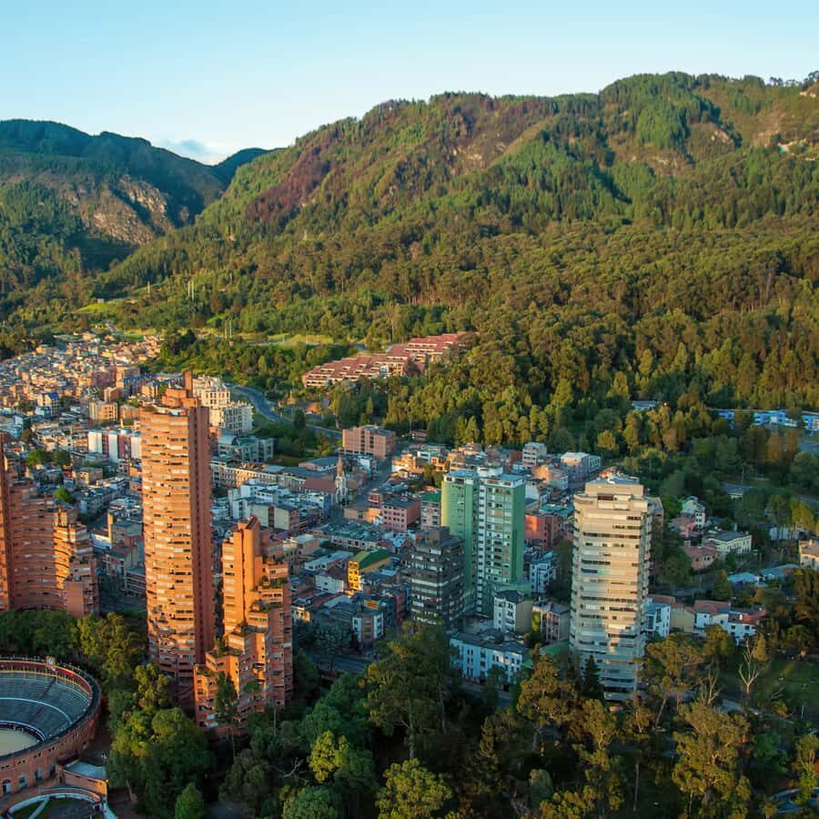 7-hour City Tour of Historic Bogotá with Monserrate - Gold Museum strategy: world-class collection, but know the closure days