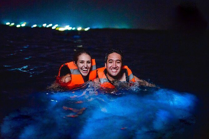 Adventure full day Isla Barú + Mangroves + Snorkel + bioluminescent plankton - Night Plankton on the Water: When Darkness Turns Into Light
