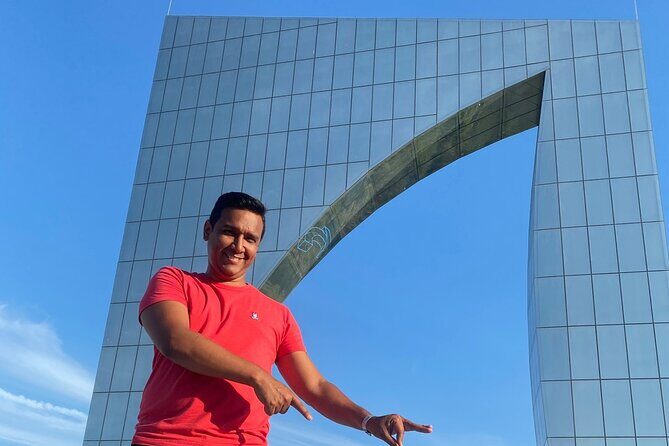 Adventure in Barranquilla and Santa Marta from Cartagena - Soccer landmarks at Aleta del Tiburón Junior: more than just statues