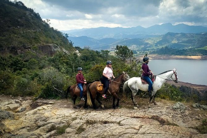 Andes Mountains Horseback Riding - Half Day - From Parque de la 93 to La Calera: getting out of the city
