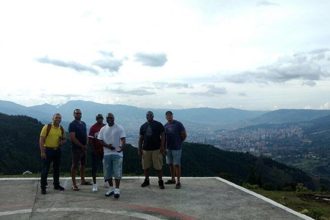 Best Full Day Private Medellin City Tour and Botero´s Plaza - Private 8-hour Medellín tour with pick-up, drop-off, and real structure