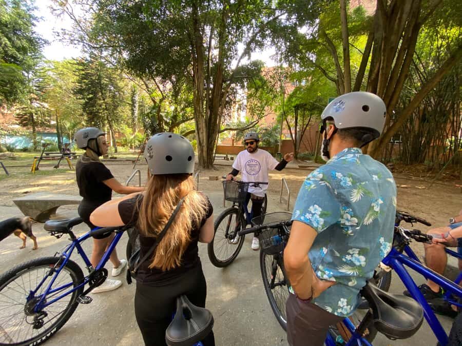 Bike Tour Medellin with Snacks and Local Beer - Conquistadores and the city’s connections (the ride-as-story segment)