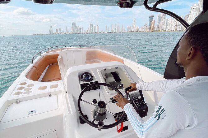 Boat rental for the Rosario Islands up to 15 people. - Key Highlights Before You Go