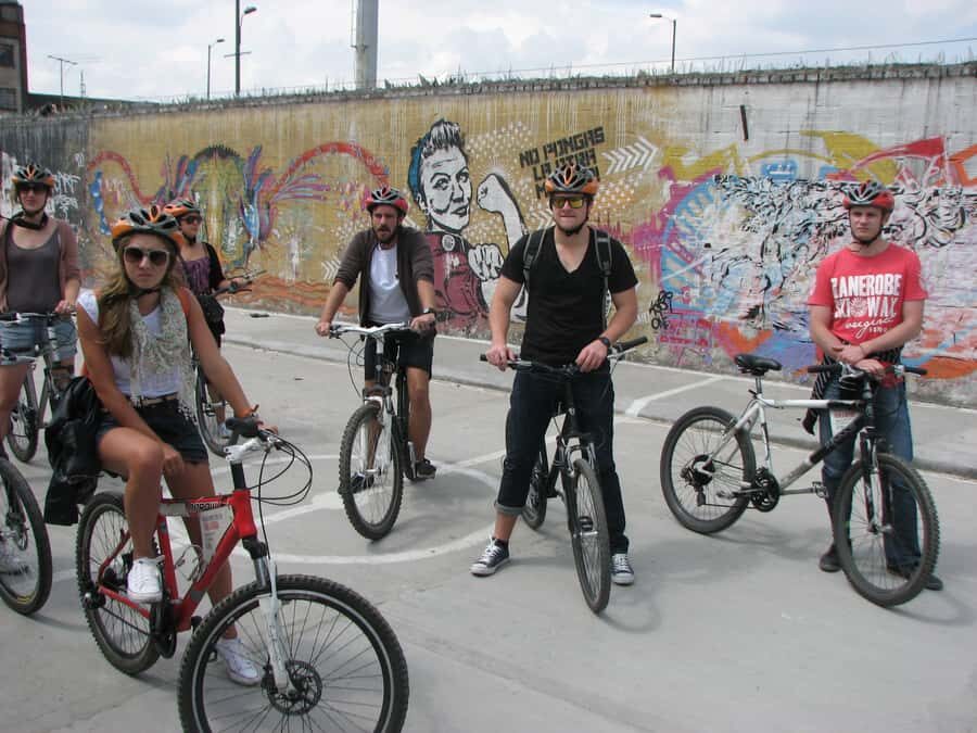 Bogota: Bicycle City Tour - Starting in La Candelaria: where the ride makes sense