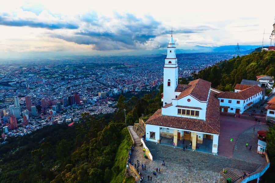 Bogotá City Tour with Monserrate, Gold and Botero Museums - La Candelaria Walk: Colonial Streets with a Story Behind Them