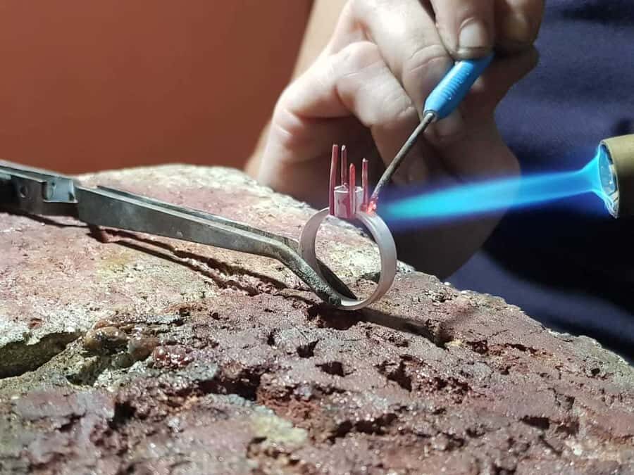 Bogota: Colombian Emerald Ring Workshop - Bogotá emerald ring workshop: more than a souvenir