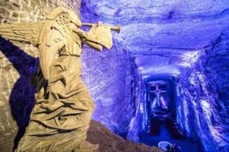 BOGOTA: From the Clouds to the Earth, Tour to Monserrate and the Salt Cathedral - The Drive to Zipaquirá: A Short Scenic Reset