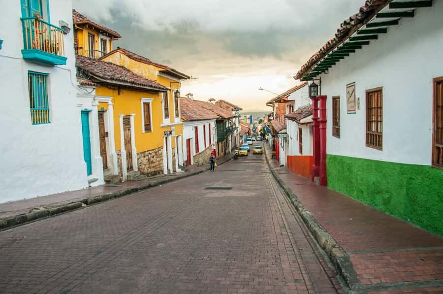 Bogotá: Grand City Tour with Monserrate, Usaquén and Lunch - Ending in Usaquén: narrow streets and weekend energy