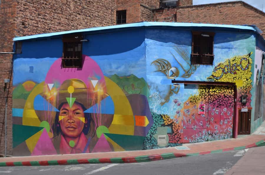 Bogotá: La Candelaria Graffiti & Urban Art Guided Tour - Key things to know before you go