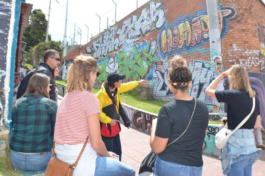 Bogotá: La Candelaria Graffiti & Urban Art Guided Tour - La Candelaria on foot: where murals become a language