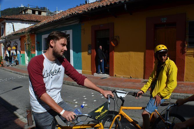 Bogotá Private Bike Tour with Transportation - Plaza Cultural de la Santamaría and the graffiti-social-issues angle