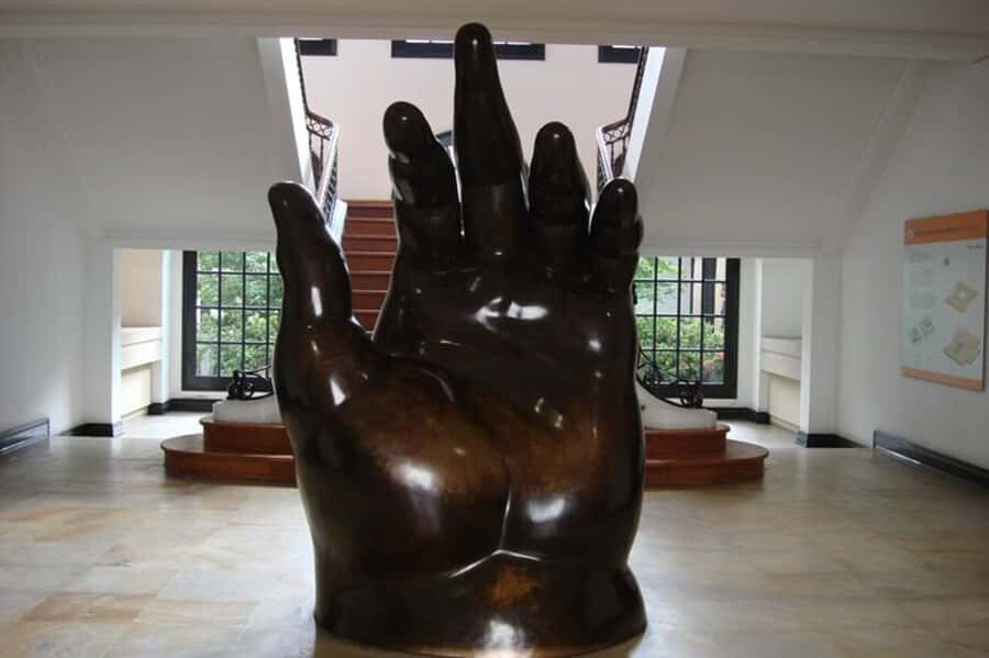 Bogotá: Private City Tour, Monserrate, Emerald and Botero - Plaza de Bolívar and the Primate Cathedral: power, faith, and architecture