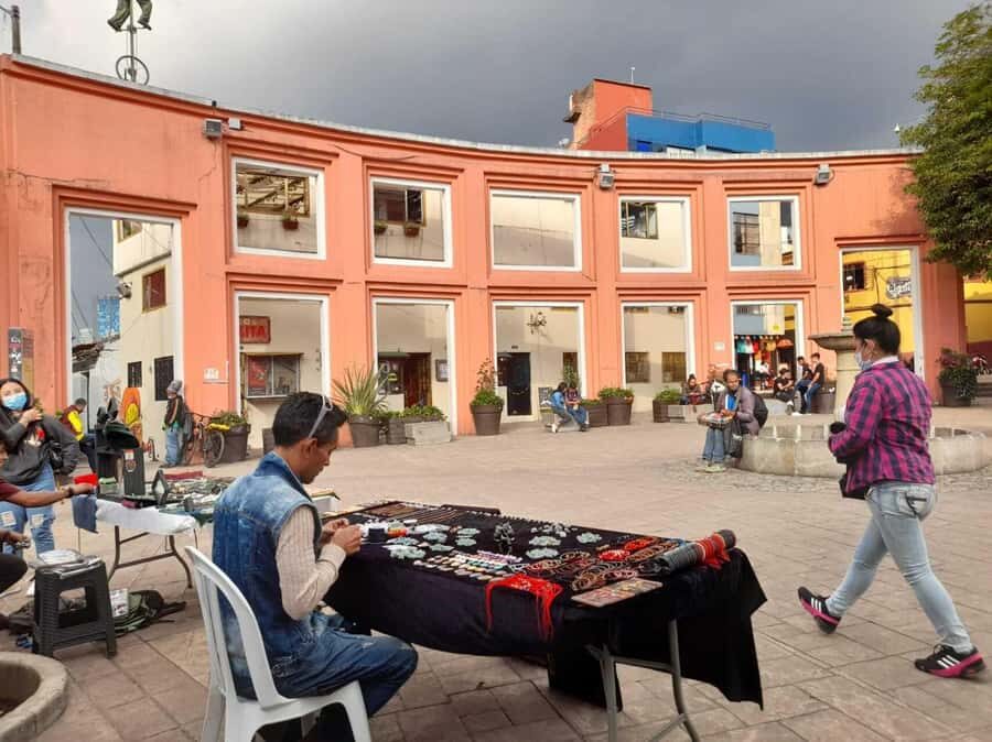 Bogotá: Private Guided Tour with Monserrate & La Candelaria - La Candelaria + museums + plaza: how the 6 hours actually work
