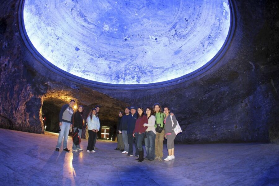 Bogotá: Salt Cathedral Private Tour with Entry Ticket Basic - Quick Hits