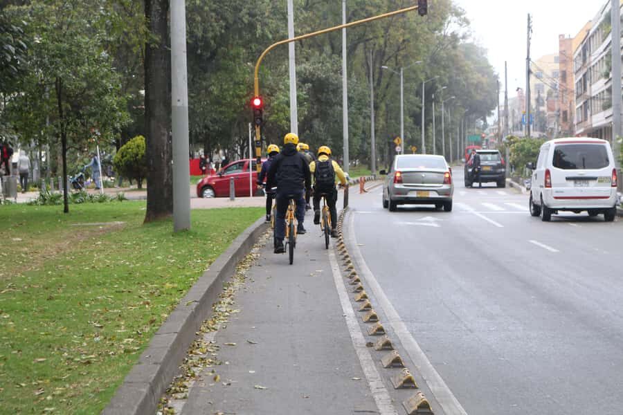 Bogotá: Shared Bike Tour - Parque Nacional: when the scenery turns partly green, partly social