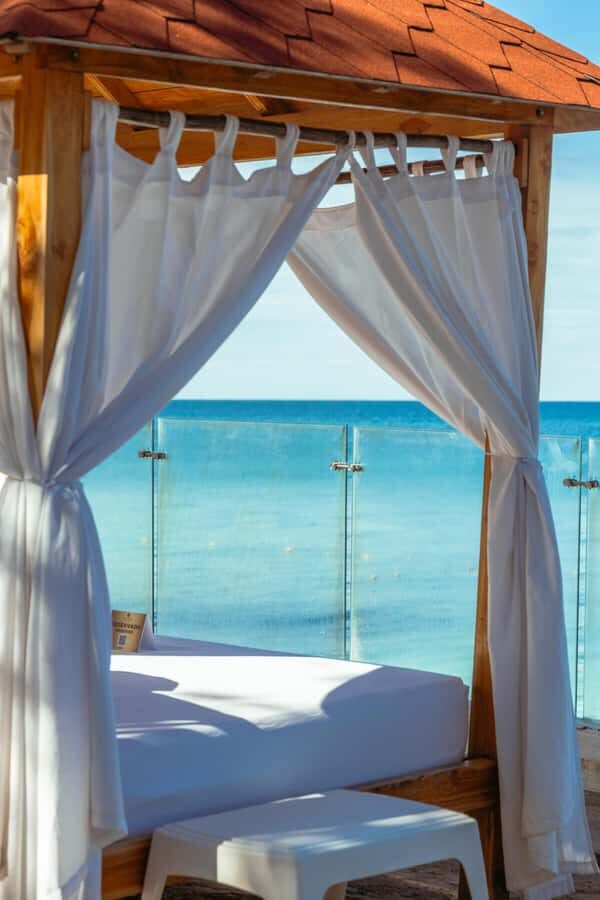BORA BORA AREA CLUB - Beach beds and seating: first-come comfort vs a reserved oceanfront upgrade