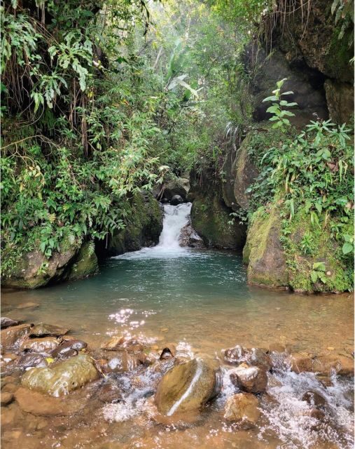 Cali: Cali River Waterfall and Great River Pools Tour - Cascada Rio Cali: the waterfall pools and real cooling-off time