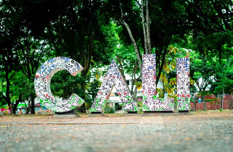 Cali: City Tour - Walking the Historic Center (Then Ending in San Antonio)