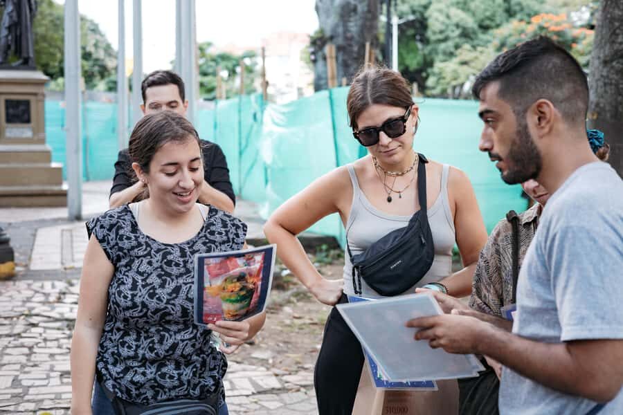 Cali: Street Food Tour - CHAMPÚS de Fabiola and the Arts Market Break: Food With a Breather