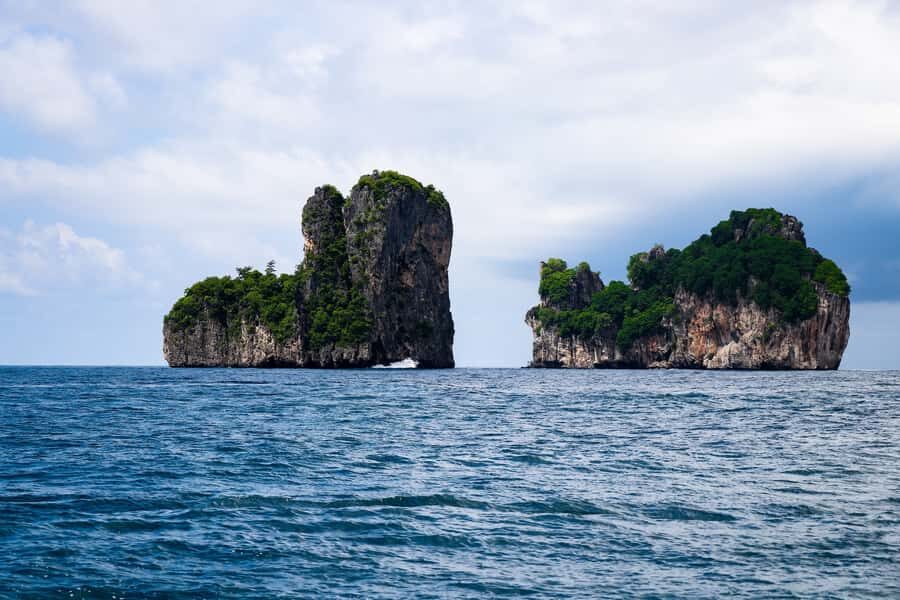 Cartagena: 5 Islands Boat Tour with Lunch, Snorkeling, & Bar - Agua Azul: clear water time before night falls