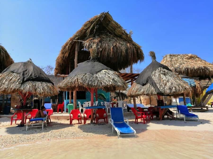 Cartagena: BEACH DAY ON TIERRA BOMBA ISLAND PUNTARENA - Lunch on the Coast: Fish, Chicken, Patacón, Coconut Rice