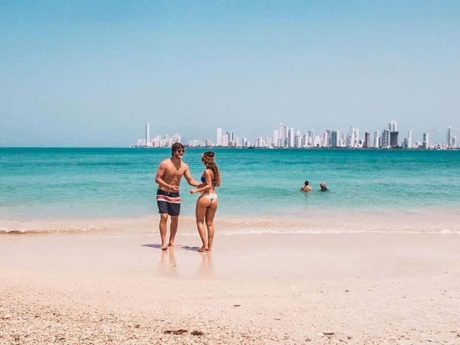 Cartagena: BEACH DAY ON TIERRA BOMBA ISLAND PUNTARENA - Where You Meet: Behind the New Hospital of Boca Grande