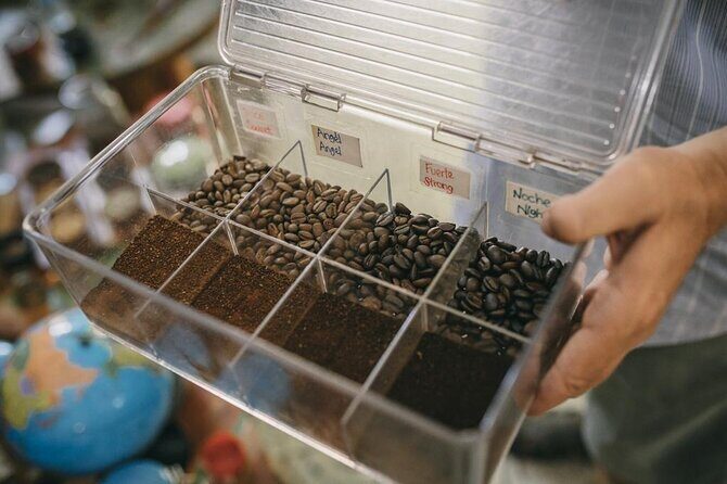 Cartagena Coffee Masters - Your 2-hour coffee class: roasting, brewing, and flavor clues
