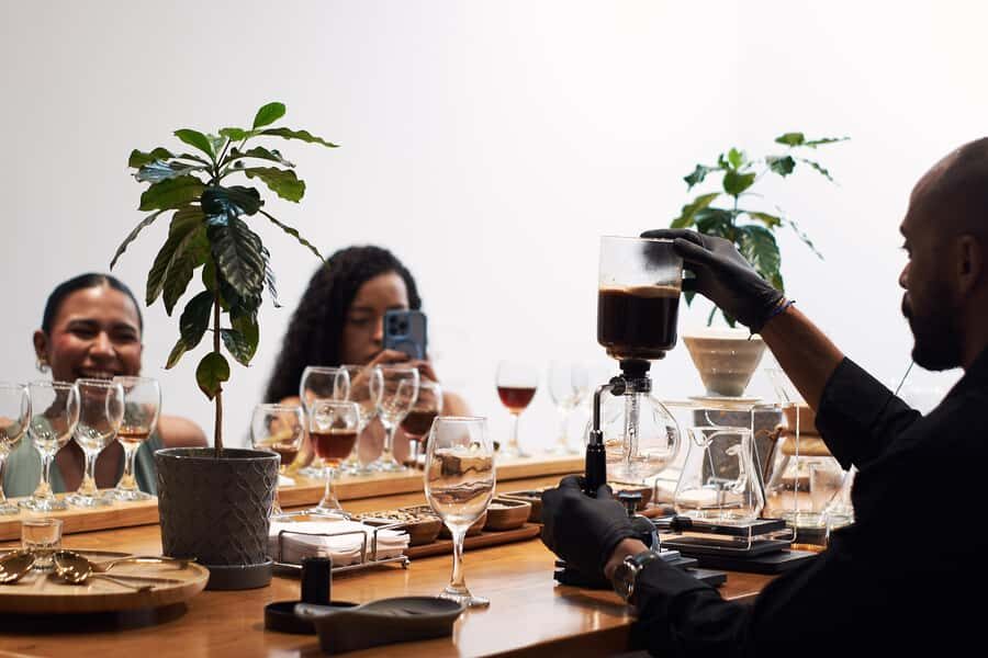 Cartagena: Colombian Specialty Coffee Tasting - The Cupping Table: Fruit, Chocolate, and Texture Clues
