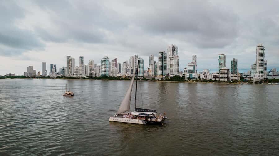 Cartagena de Indias: 2-Hour Sunset Cruise - Who Should Book This Cruise (and Who Should Skip It)