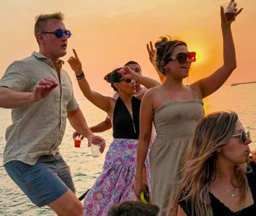 Cartagena de Indias: Sunset Cruise Open Bar with Dance Show - Open Bar Reality Check: What’s Included (and What Might Surprise You)