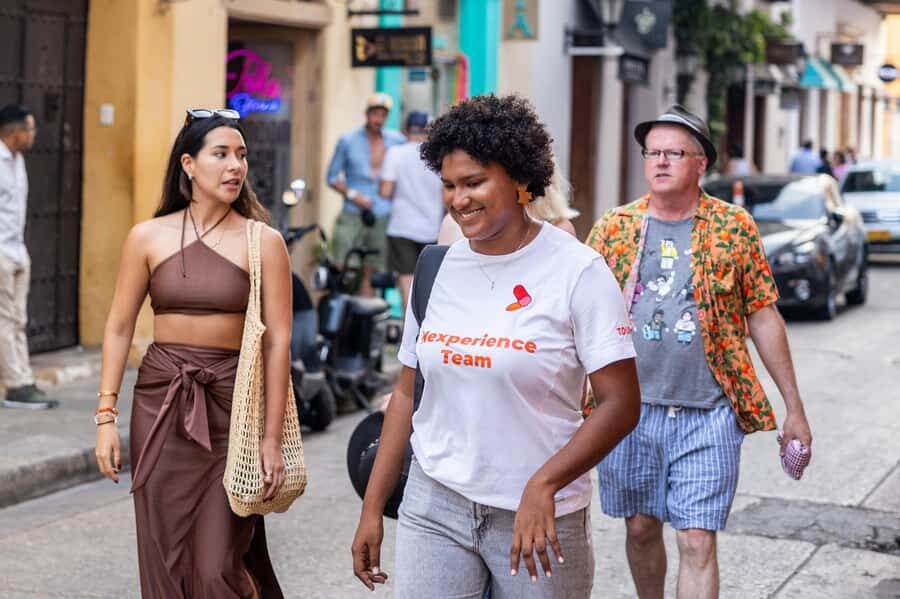 Cartagena: Guided Street Food Tour with Tastings - The AC and sitting breaks you’ll be glad you planned for