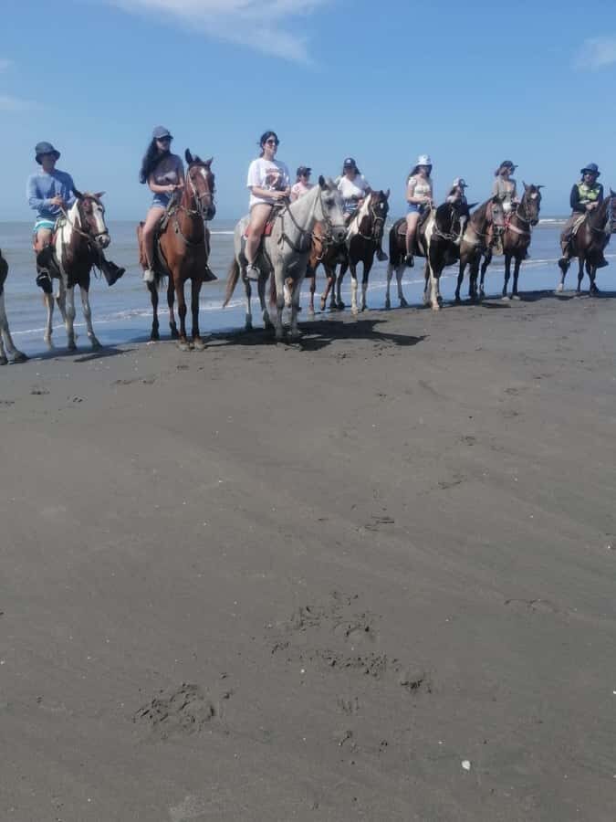 Cartagena: Horse Riding on the Beach with Photos and Lunch - Photos and Horseman Help: How to Get the Good Shots Without Being Awkward