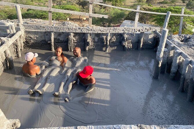 Cartagena Mud Volcano Tour — VIP Exclusive Crowd-Free Access! - Guides, language help, and how you can make it more than a ride