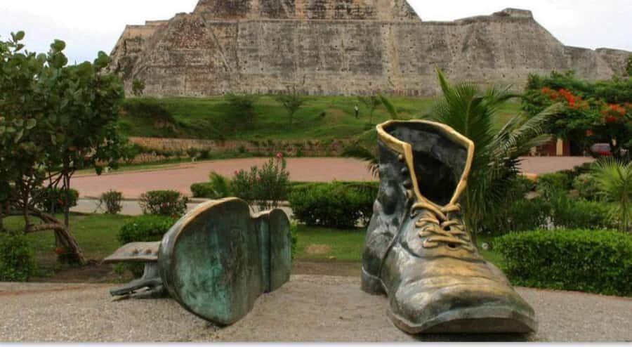 Cartagena: Panoramic City Tour, Monuments, Walls, Castle - How $15 stretches: value, what’s included, and what costs extra