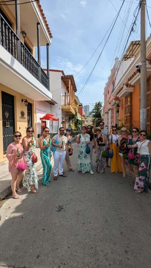 Cartagena: Private City Tour in an Air-Conditioned Vehicle - San Diego and the bullring shopping center: history with a twist