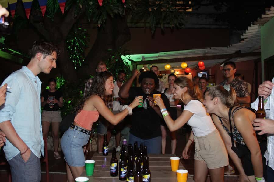 Cartagena: Pub Crawl with Dancing Lessons and Free Shots - Key points worth knowing before you go