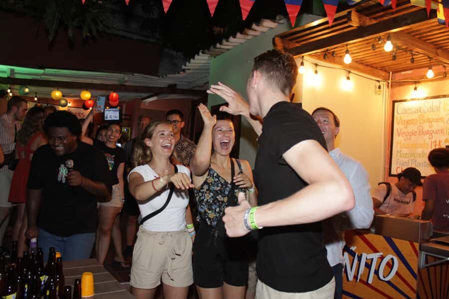 Cartagena: Pub Crawl with Dancing Lessons and Free Shots - Libélula and Casa Palenque: Local Music Stops for the Wednesday Route