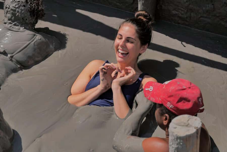 Cartagena: Totumo Mud Volcano Experience - Totumo mud volcano: floating, mineral mud, and the real vibe inside