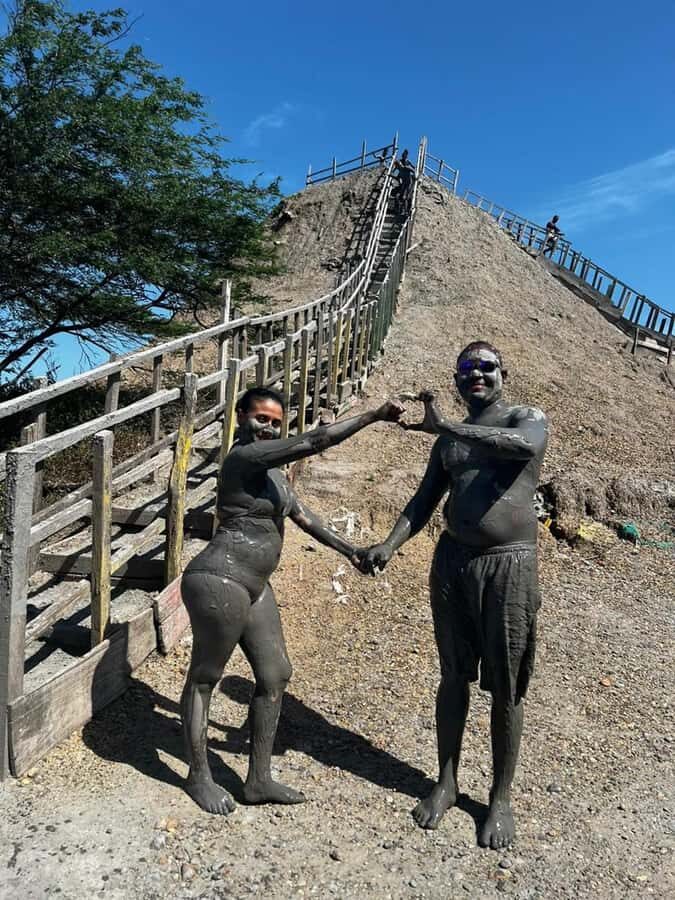 Cartagena: Totumo Mud Volcano with Bilingual Guide - Optional services, shoe fees, and how to avoid the hassle