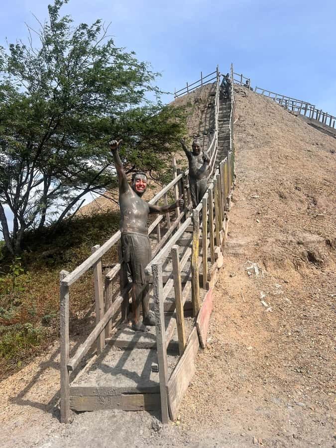 Cartagena: Totumo Mud Volcano with Bilingual Guide - The bilingual guide factor: why it changes the experience
