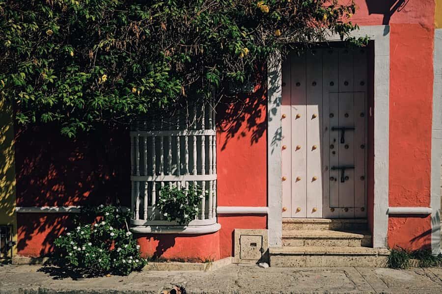 Cartagena: Walled City and Getsemani Shared Walking Tour - Where it ends: why the finish location matters