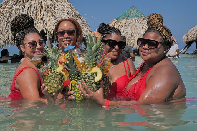Cartagena's Legendary Boat Party : Full Day in Cholón - Getting there smoothly: meeting points and the end game