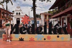City Tour + Commune 13 Medellin - Plaza Botero: A Photo Stop That Sets Your Bearings Fast