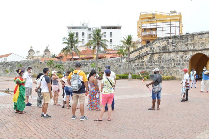 City Tour in Chiva through the City of Cartagena - India Catalina and the Walled City Walking Tour Inside UNESCO Cartagena