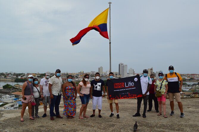 City Tour in Chiva through the City of Cartagena - Letters of Cartagena and the Monument to the Old Shoes: Quick Stops, Big Meaning