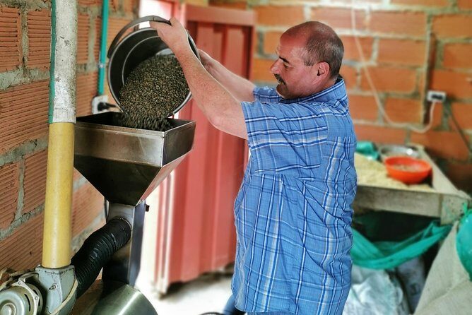 Comuna 13 & Coffee Farm Private Tour in Medellin | The Best Combo - Should you book this Medellín combo tour?